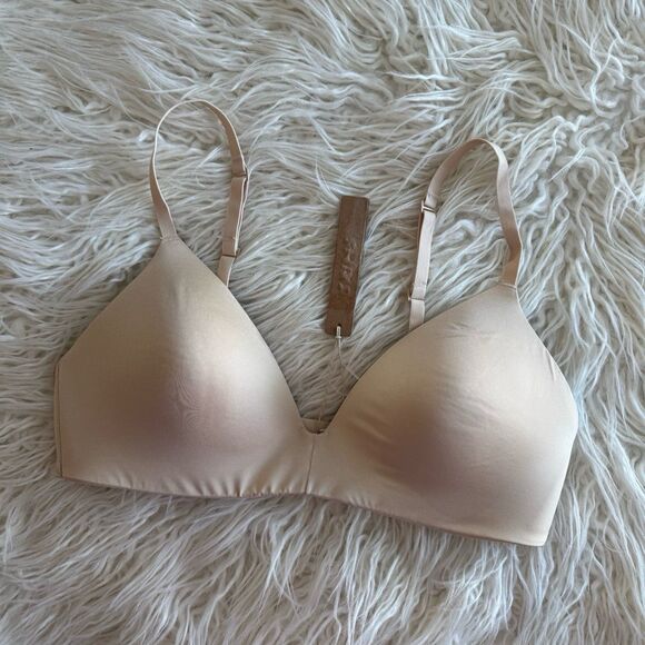 Skims Wireless Form T-shirt Bra Sand Size 36B - Picture 3 of 7